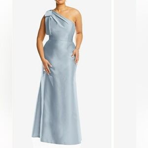 Dessy D794 Alfred Sung Gown in Mist